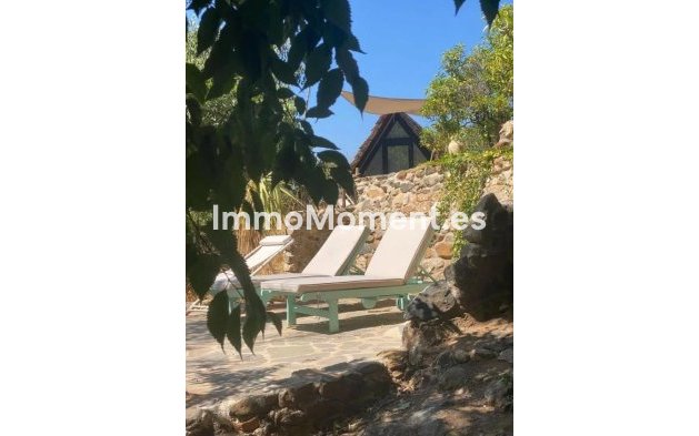 Wiederverkauf - Landhaus -   Inländisch - Monda