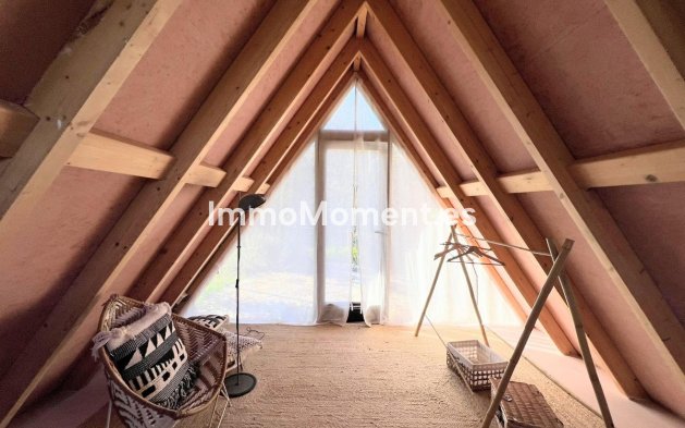 Wiederverkauf - Landhaus -   Inländisch - Monda