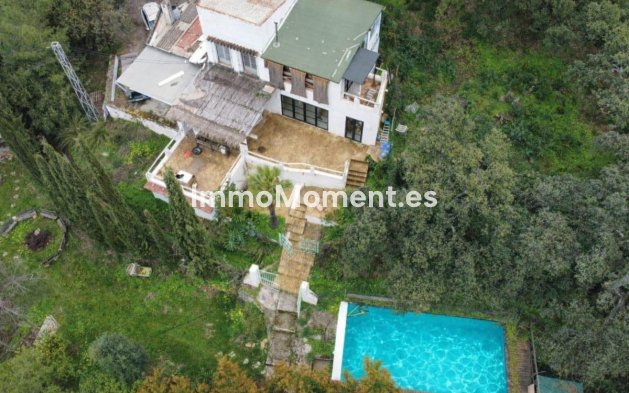 Wiederverkauf - Landhaus -   Inländisch - Monda