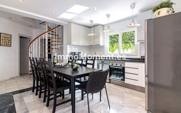 Resale - Villa - Benalmadena - Benalmadena Costa