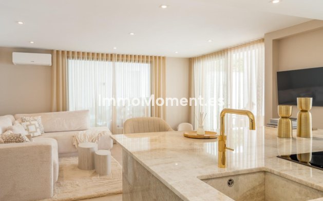 Wiederverkauf - Villa - Benalmadena - Benalmadena Costa