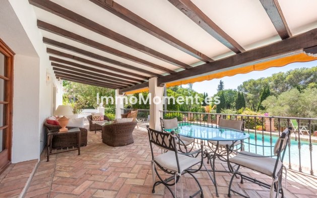 Resale - Villa - El Paraiso - New Golden Mile
