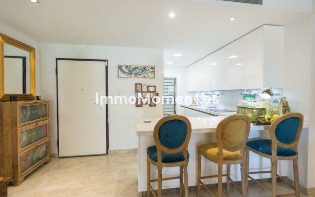 Revente - Appartement - Marbella - Nueva Andalucía