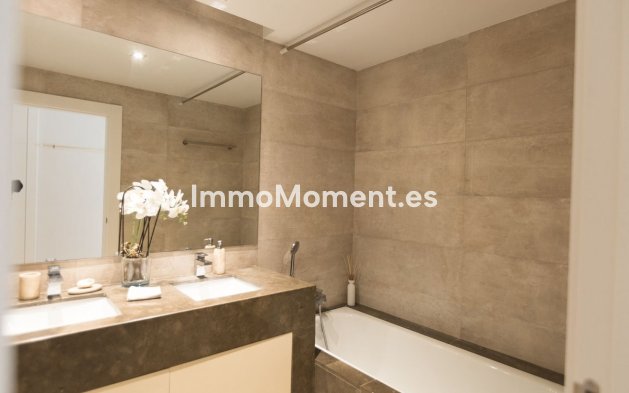 Revente - Appartement - Marbella - Nueva Andalucía