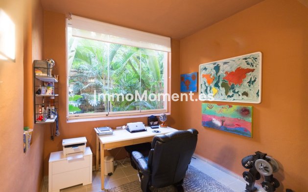 Revente - Appartement - Marbella - Nueva Andalucía