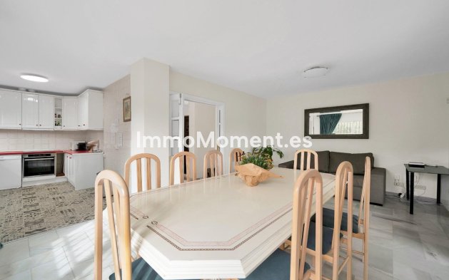 Reventa - Villa - Marbella - Elviria