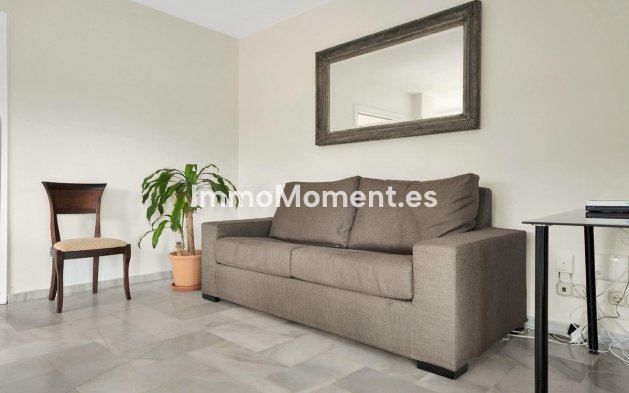 Reventa - Villa - Marbella - Elviria