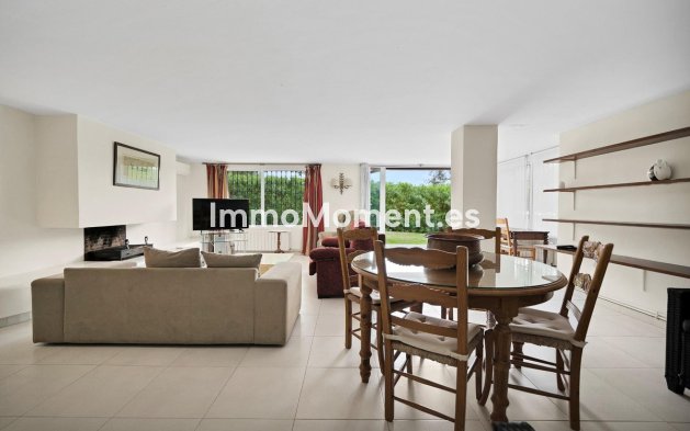 Reventa - Villa - Marbella - Elviria