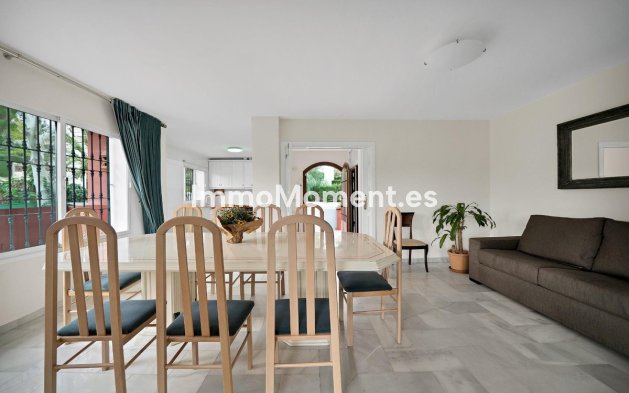 Reventa - Villa - Marbella - Elviria