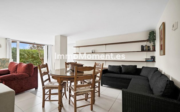 Reventa - Villa - Marbella - Elviria