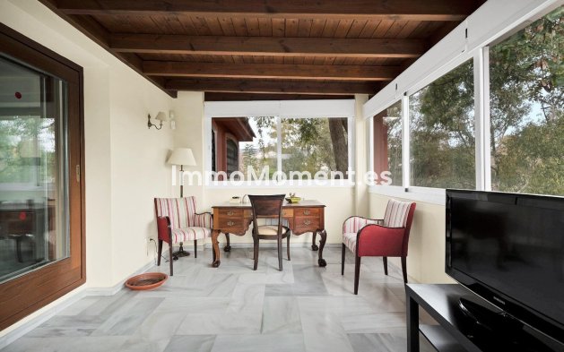 Reventa - Villa - Marbella - Elviria