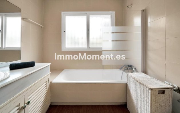 Reventa - Villa - Marbella - Elviria