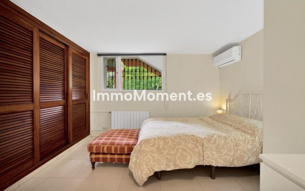 Reventa - Villa - Marbella - Elviria