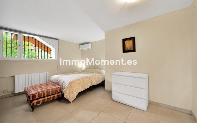 Reventa - Villa - Marbella - Elviria