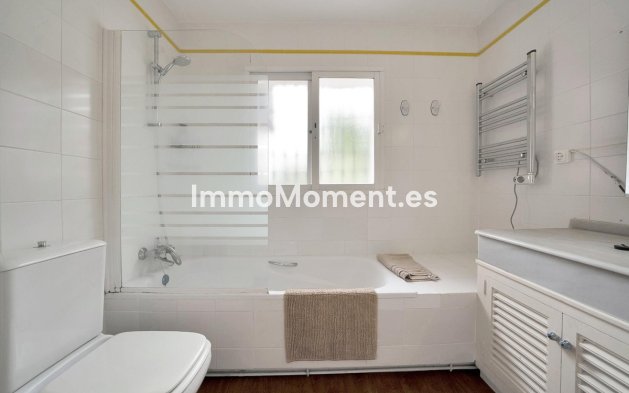 Reventa - Villa - Marbella - Elviria