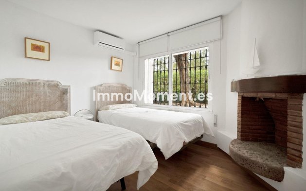 Reventa - Villa - Marbella - Elviria