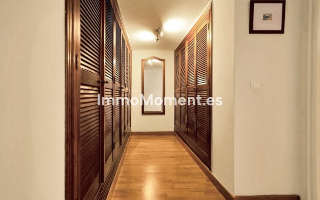 Reventa - Villa - Marbella - Elviria