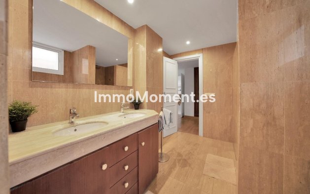 Reventa - Villa - Marbella - Elviria