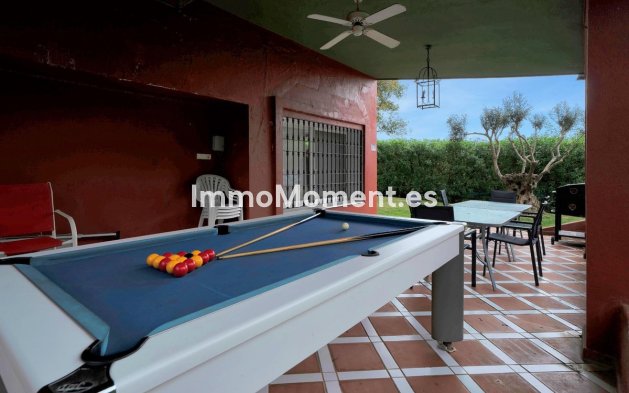 Reventa - Villa - Marbella - Elviria
