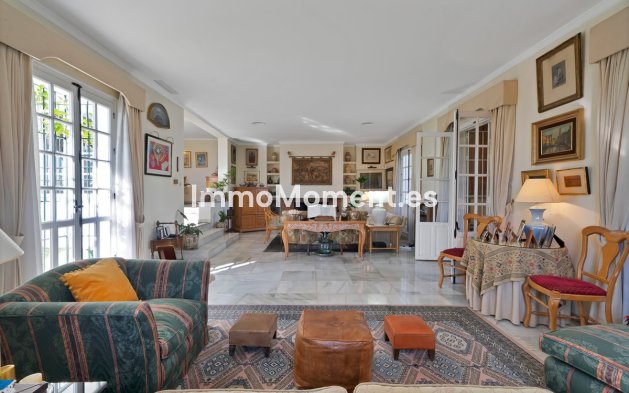 Resale - Villa - Marbella - Las Brisas