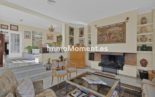 Resale - Villa - Marbella - Las Brisas