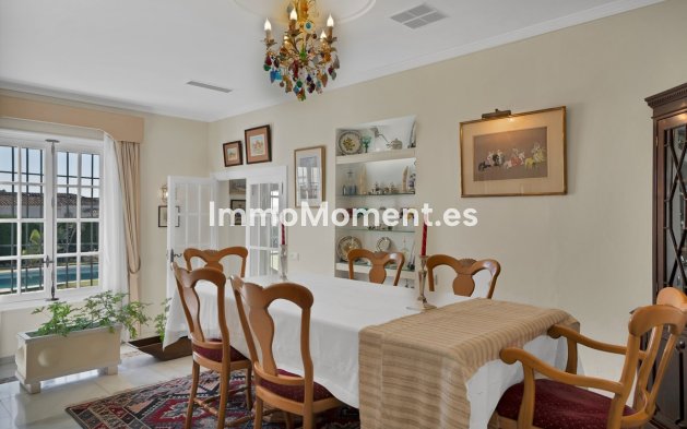 Resale - Villa - Marbella - Las Brisas