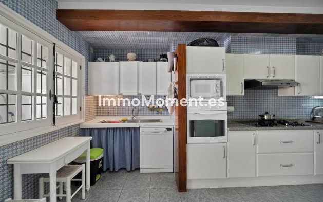 Resale - Villa - Marbella - Las Brisas