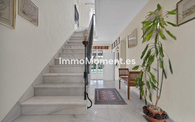 Resale - Villa - Marbella - Las Brisas