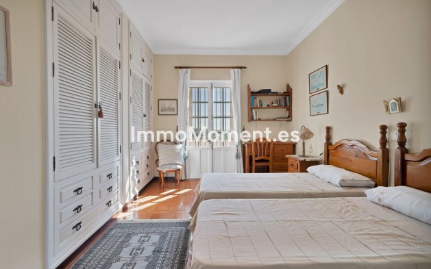 Resale - Villa - Marbella - Las Brisas