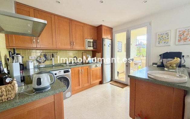 Resale - Apartment - Casares - Casares Centro