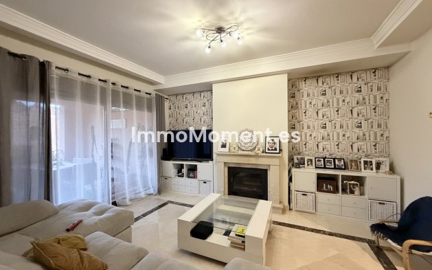 Resale - Villa - Estepona - Estepona Centro
