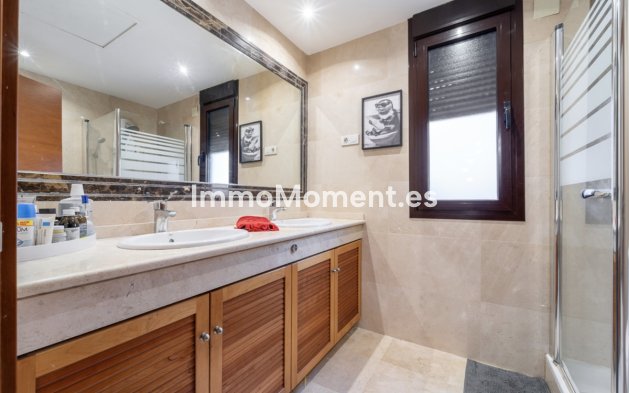 Resale - Villa - Estepona - Estepona Centro