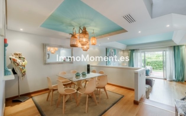 Bestaande woning - Geschakelde woning - Estepona  - Estepona Centro