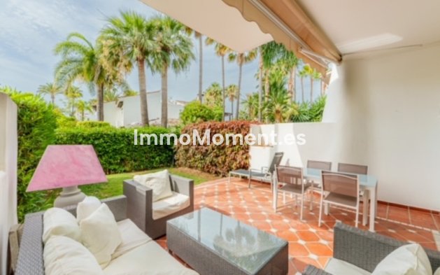 Bestaande woning - Geschakelde woning - Estepona  - Estepona Centro