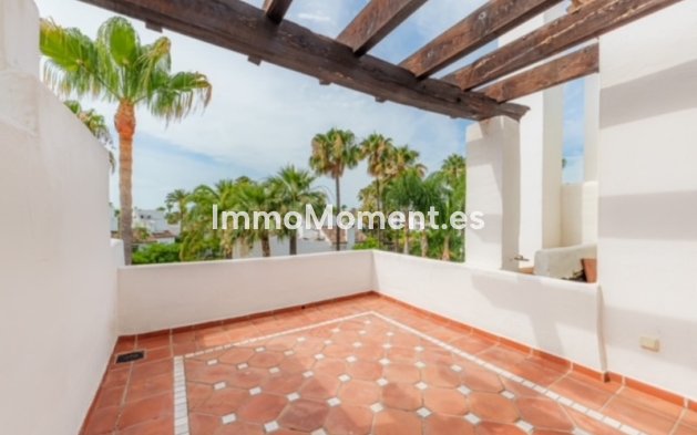 Bestaande woning - Geschakelde woning - Estepona  - Estepona Centro
