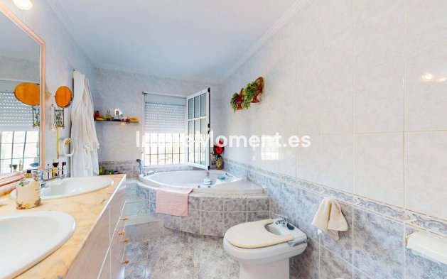 Wiederverkauf - Freistehende Villa - Málaga - Campanillas
