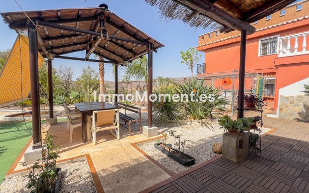 Wiederverkauf - Freistehende Villa - Málaga - Campanillas