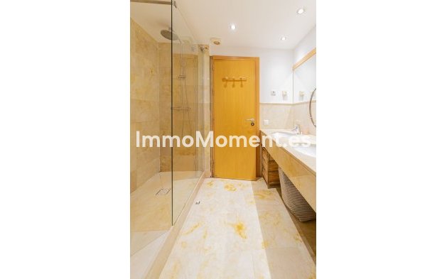 Wiederverkauf - Wohnung - Marbella - Altos de los Monteros