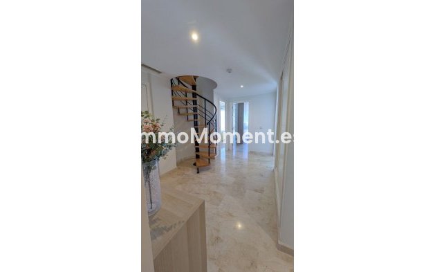 Revente - Appartement - Estepona  - Estepona Centro
