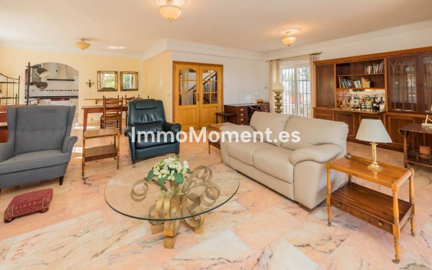 Wiederverkauf - Villa - Fuengirola - Fuengirola Centro