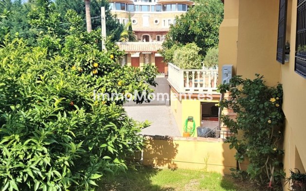 Resale - Villa - Marbella - Nueva Andalucía