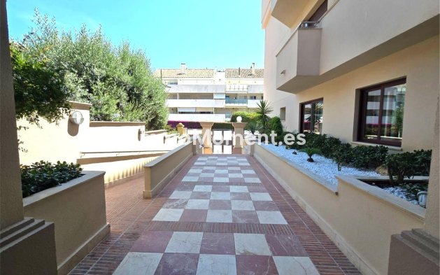 Resale - Apartment - Marbella - San Pedro de Alcántara