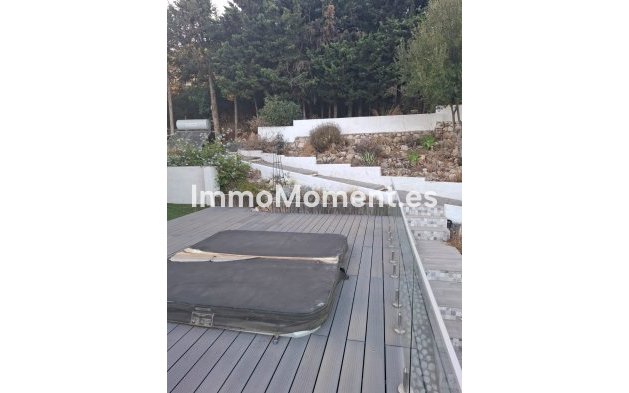 Revente - Villa - Benalmadena - Benalmadena Centro