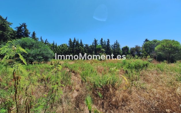 Bestaande woning - Grond - Estepona  - Atalaya