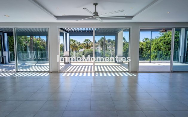 Wiederverkauf - Villa - Marbella - Nueva Andalucía