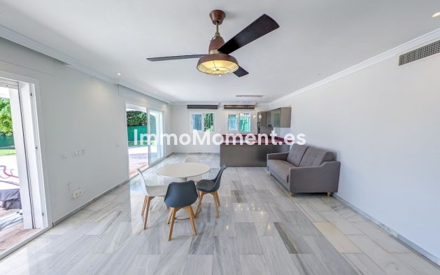 Wiederverkauf - Villa - Marbella - Nueva Andalucía