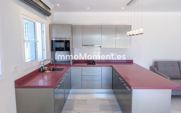 Wiederverkauf - Villa - Marbella - Nueva Andalucía