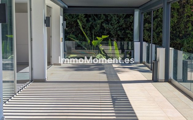 Wiederverkauf - Villa - Marbella - Nueva Andalucía