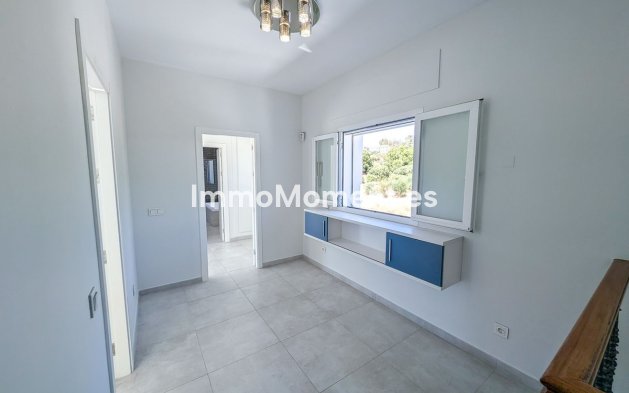 Wiederverkauf - Villa - Marbella - Nueva Andalucía