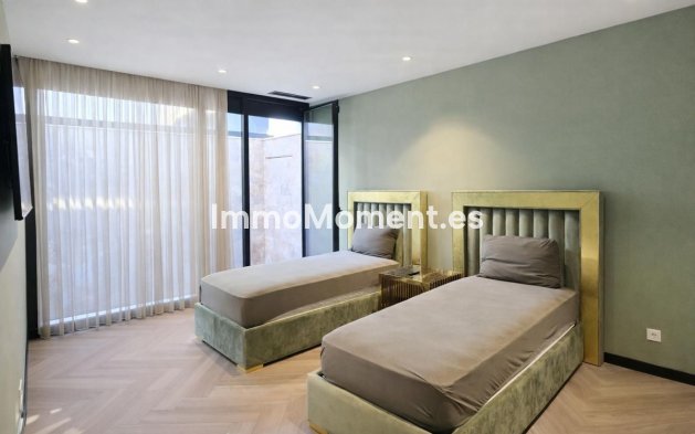 Bestaande woning - Villa - Estepona  - Atalaya